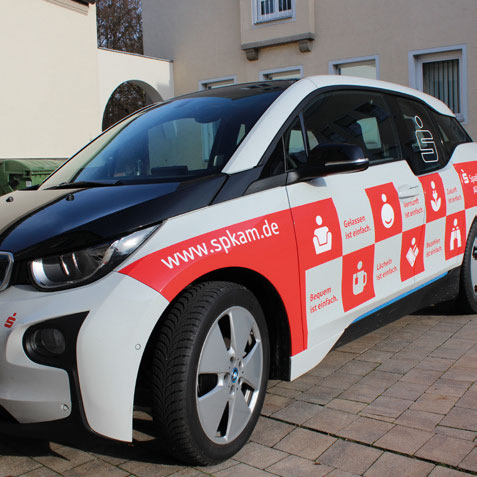 Elektro-/Hybrid-Fahrzeug