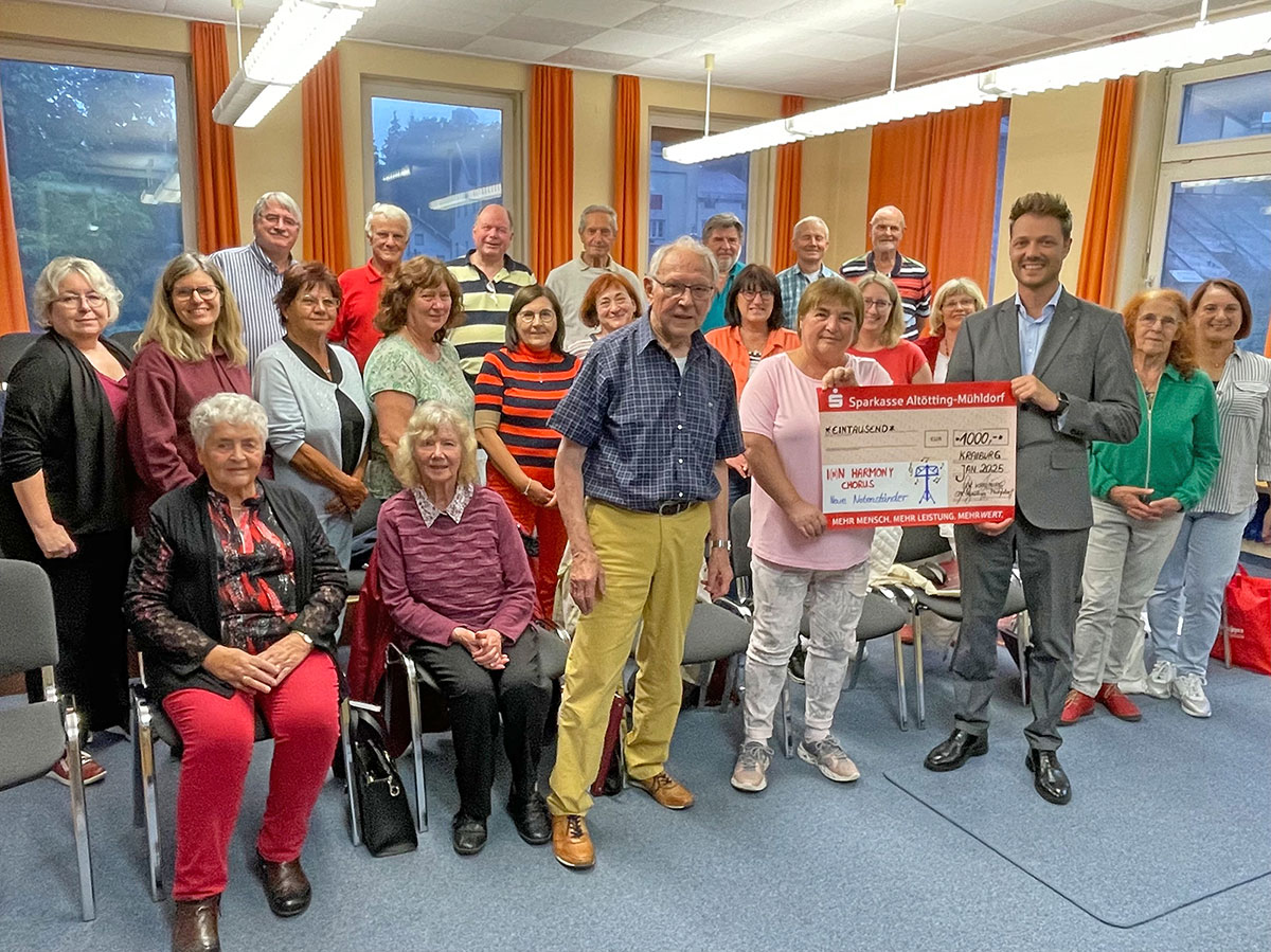 Inn Harmony Chor Spendenübergabe